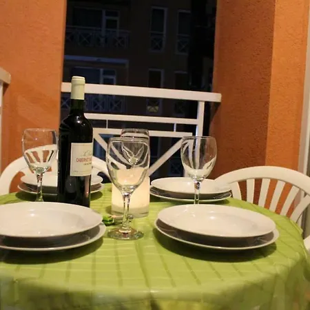 Apartament Ar24/25 *